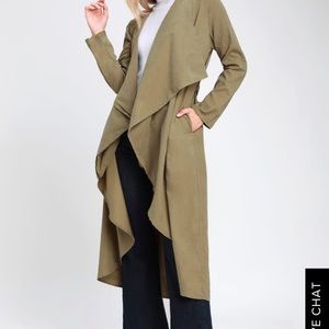 NWT Olive lulus trench
